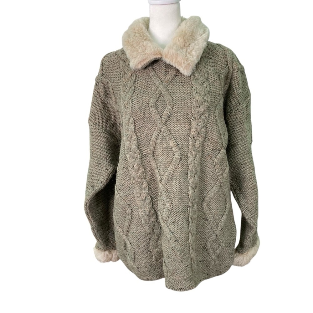 British Wool Naturally Chunky Cable Knit Sweater Faux Fur Collar & Cuff (Size M)